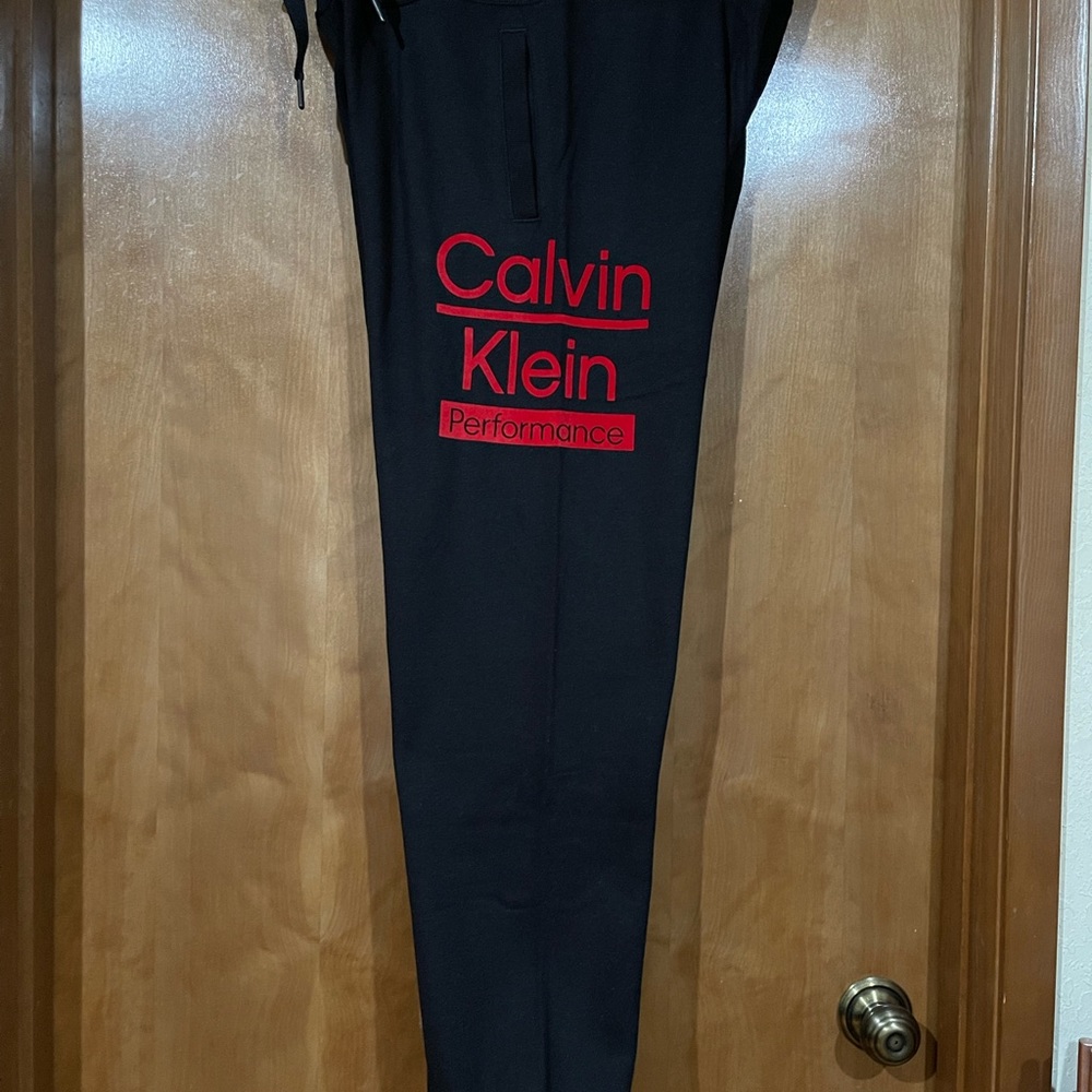 Calvin Klein Set - Picture 5 of 8